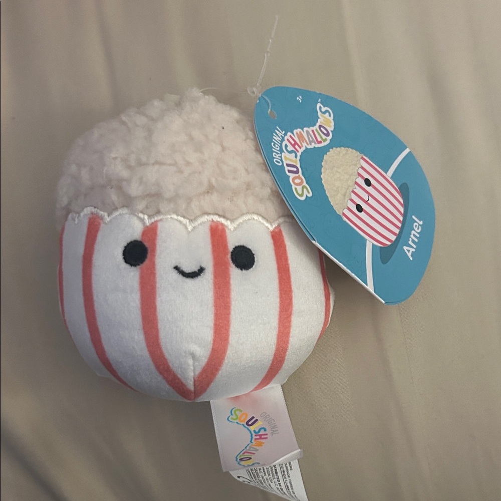 Squishmallows Arnel Popcorn Keychain